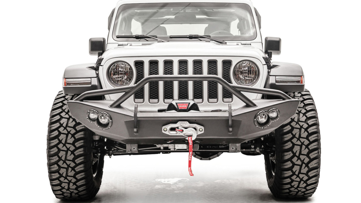 Fab Fours Jeep Gladiator Vengeance Front Bumper