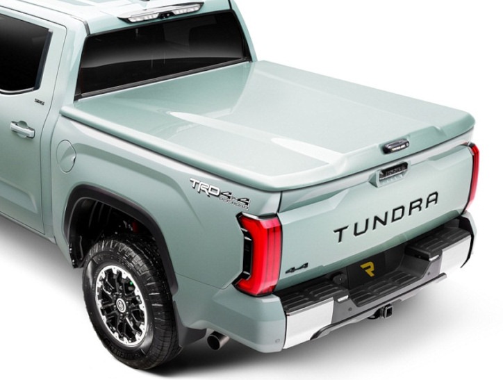 A.R.E. LS3 Tonneau Cover